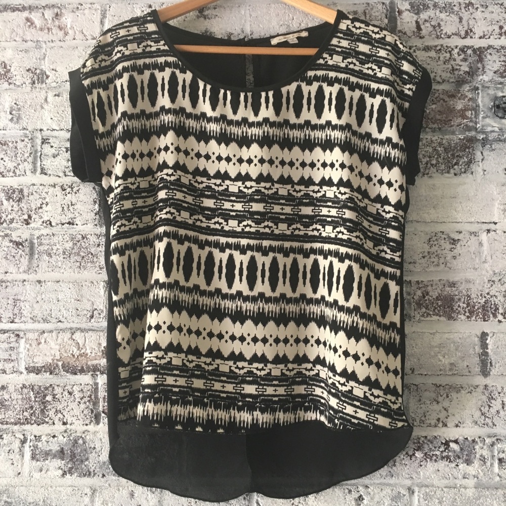 Black and white, sheer short sleeve blouse